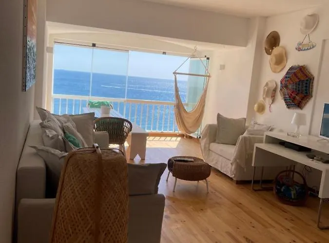 Ocean View Apartment *