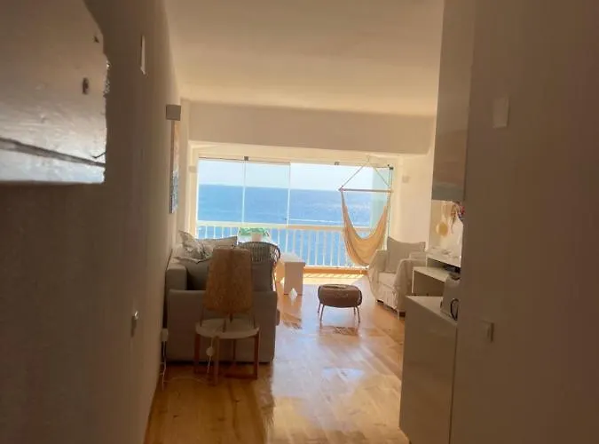 Ocean View Apartment *